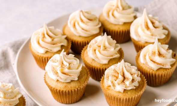 Indulge in Deliciousness: Try This Cinnamon Cream Cheese Recipe Today!